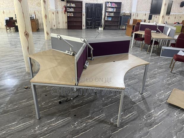 Workstation/ Office Desk/ Library Desk · Photo 7