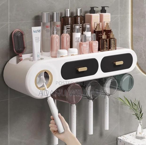 Toothbrush Holder / Bathroom Organiser · Photo 1