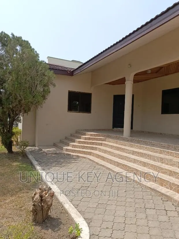 4bdrm House in Unique Agency, Dzorwulu for rent · Photo 1