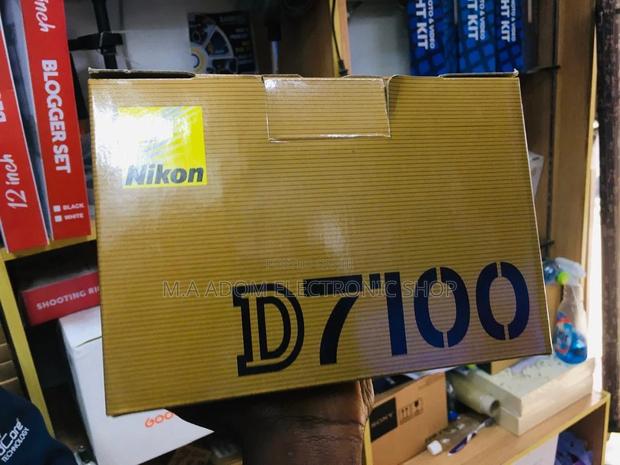 The Perfect DSLR for Every Photographer: Nikon D7100 · Photo 1