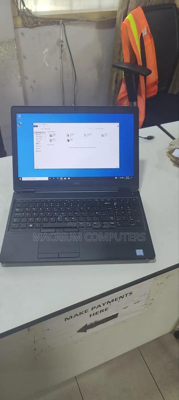 Laptop Dell Latitude 5590 8GB Intel Core I5 SSD 256GB · Photo 1