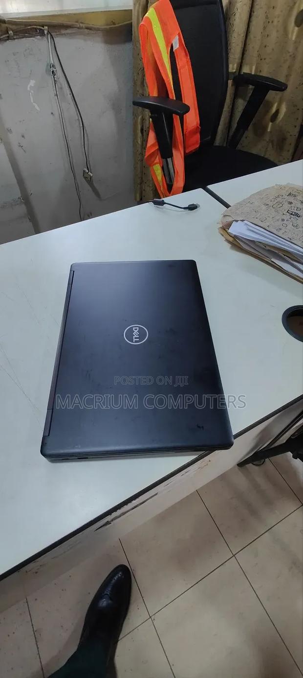 Laptop Dell Latitude 5590 8GB Intel Core I5 SSD 256GB · Photo 3