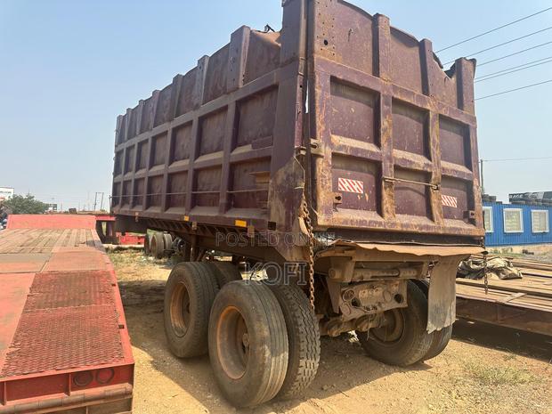 Semi Trailer Tipper Bucket · Photo 1