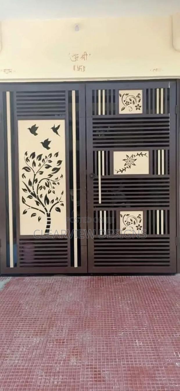 Metal Gate / Strong Main Entrance Door · Photo 1