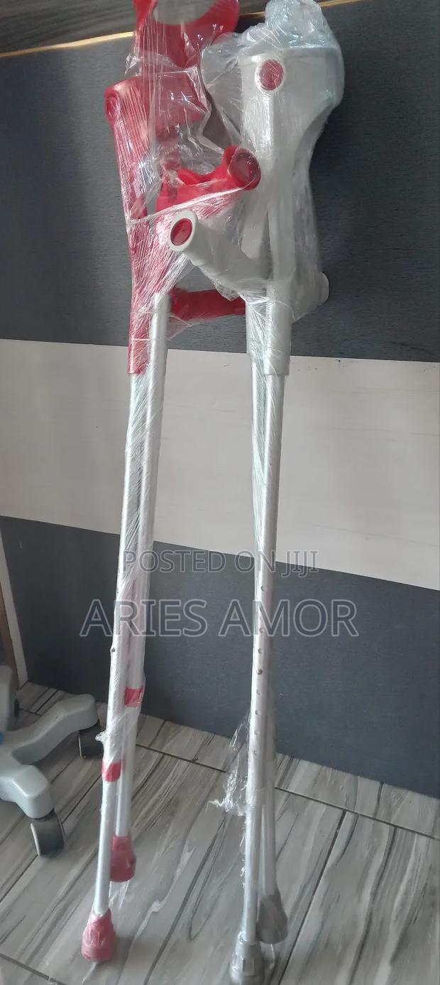 Elbow Crutches · Photo 1
