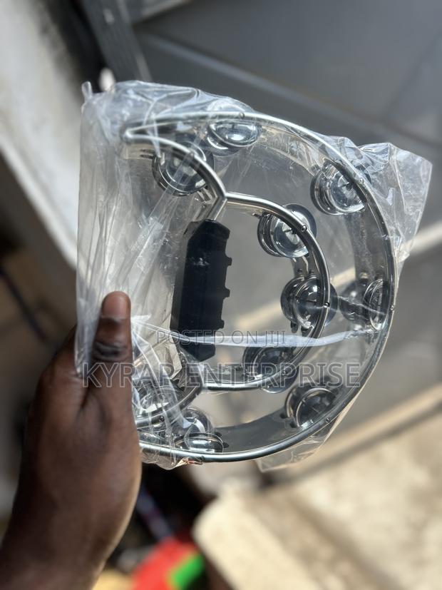 Silver Tambourine · Photo 3