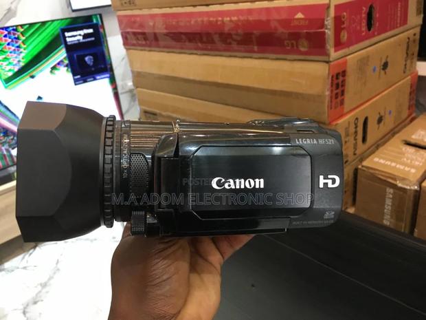 Canon Legria HF S21E: Your Pocket-Sized Film Studio · Photo 1