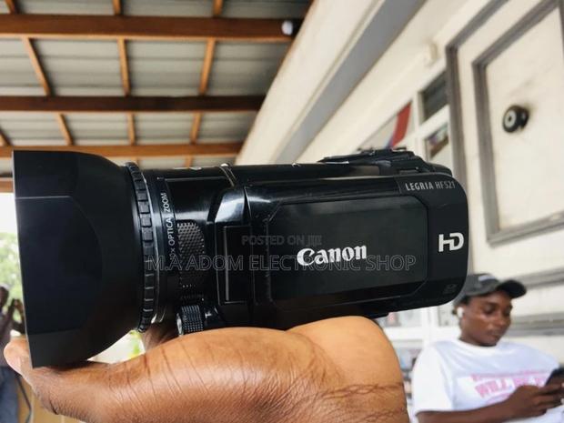 Canon LEGRIA HF S21 High Definition Digital Camcorder(Black) · Photo 1
