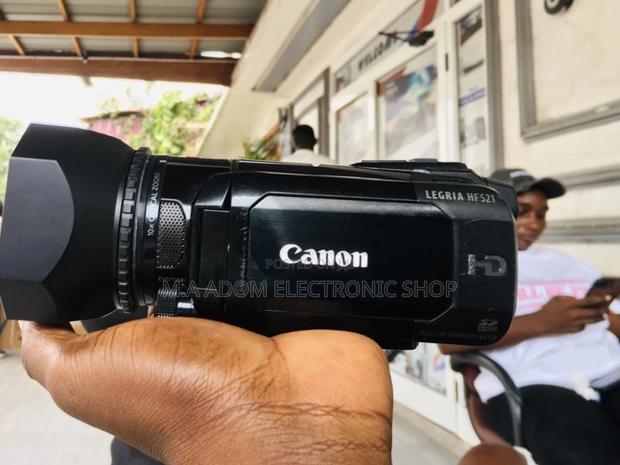 Shop Canon LEGRIA HF S21 High Definition Digital Camcorder. · Photo 1