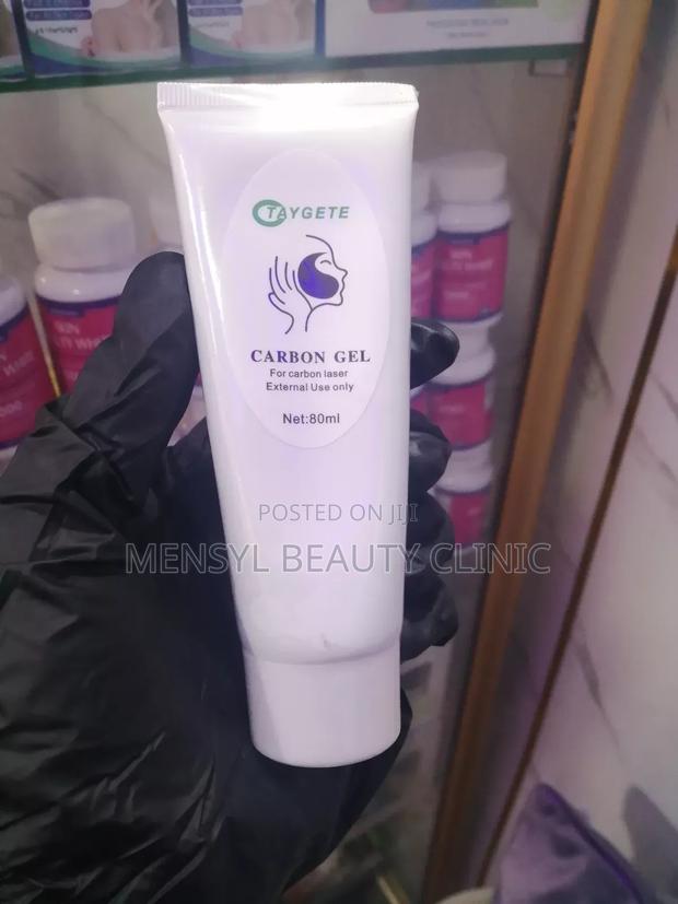 Cabon Laser Peel Gel , Hollywood Peel · Photo 1