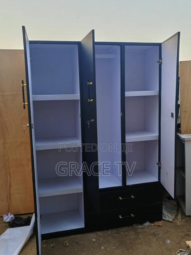 Quality Wardrobe · Photo 4