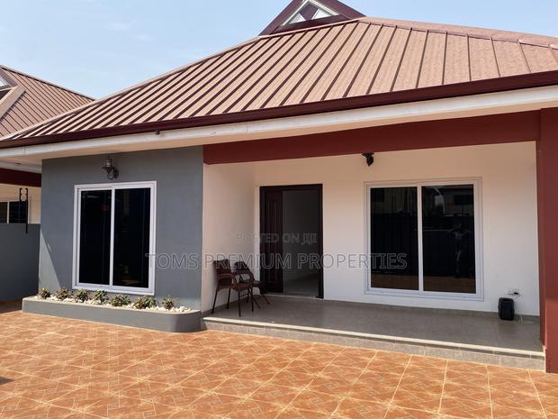 3bdrm Block of Flats in East Legon Ogbojo for sale · Photo 1