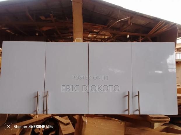 Kitchen Cabinet Top · Photo 2