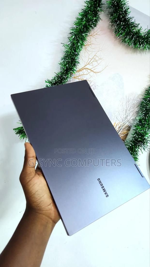 Laptop Samsung Galaxy Book 2 16GB Intel Core i7 SSD 512GB · Photo 8