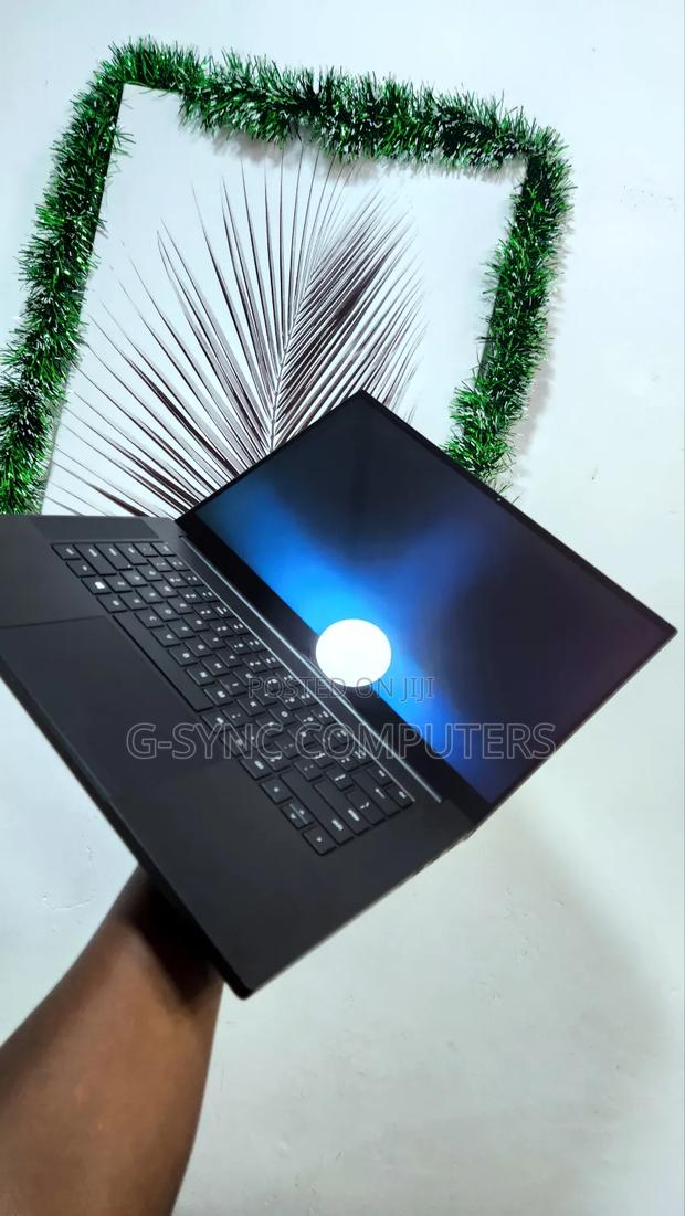 Laptop Razer Blade 32GB Intel Core i7 SSD 512GB · Photo 3