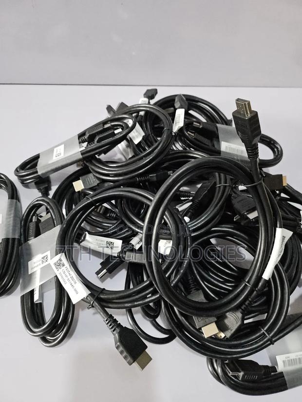 HDMI to HDMI Cable · Photo 3
