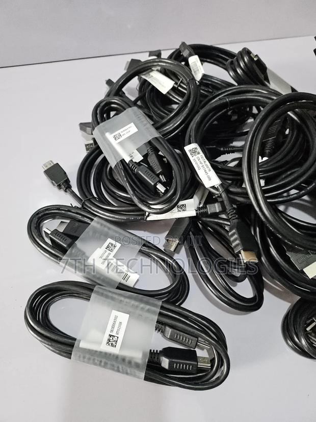 HDMI to HDMI Cable · Photo 4