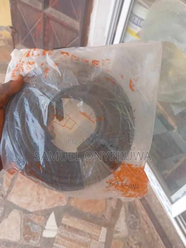 HDMI-HDMI Cable 20m · Photo 1