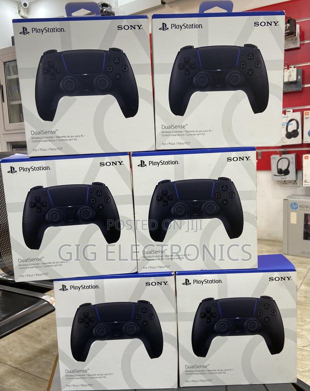 Ps5 Dual Sense Controller - Black · Photo 2