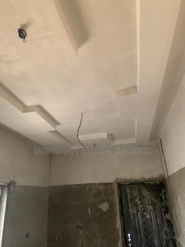 We Are A Good Company Workers Construction.Pop , Tiler , · Photo 5