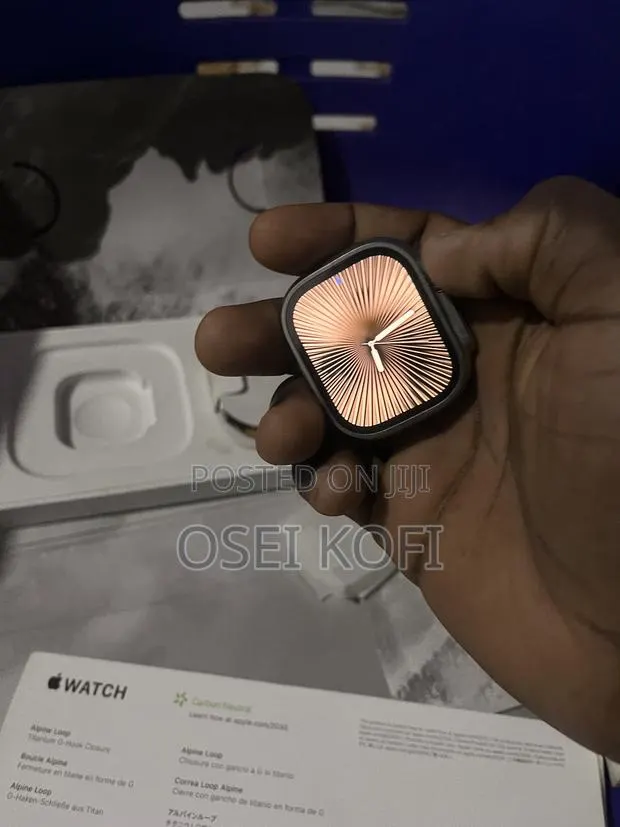 Apple Watch Ultra 2 · Photo 1