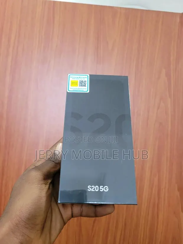New Samsung Galaxy S20 128 GB Black · Photo 1