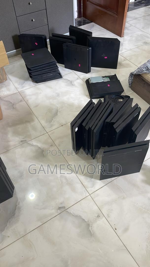 Ps4 Standard | Jailbreak | With 7 Games of Your Choice | Uk Used · Photo 2