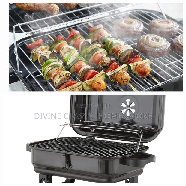 Tower T978539 Compact Charcoal Grill With Collapsible Legs · Photo 4