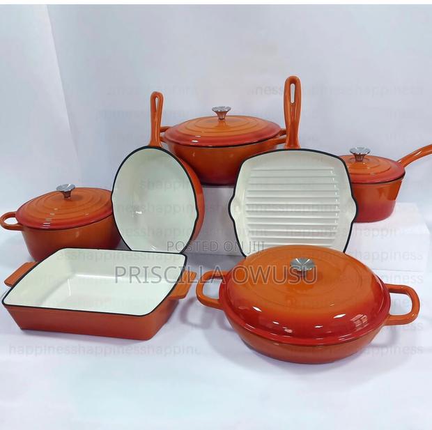 Enamel Cast Iron Cooking Pot Set · Photo 2