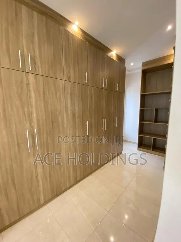 4bdrm House in Ogbojo, East Legon for sale · Photo 5