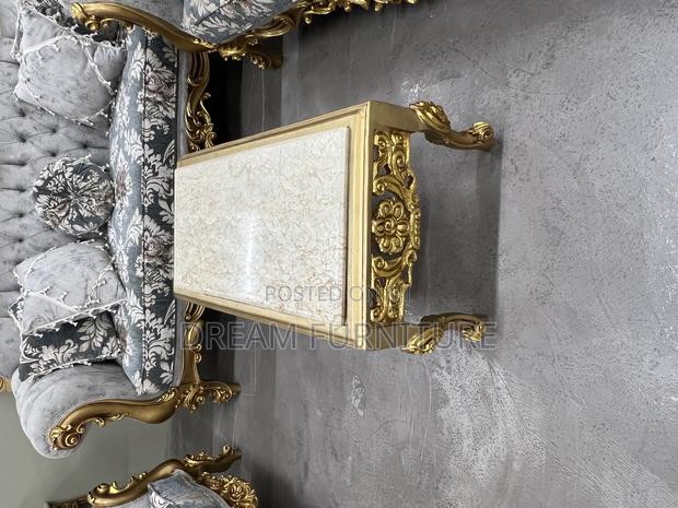 Egyptian Royal Sofa · Photo 4