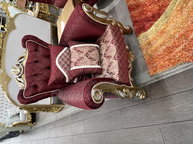 Luxury Living Room Sofa(Royal) · Photo 3