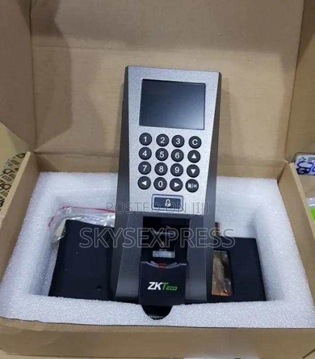 Zkteco F18 Access Control/Attendance Machine · Photo 2