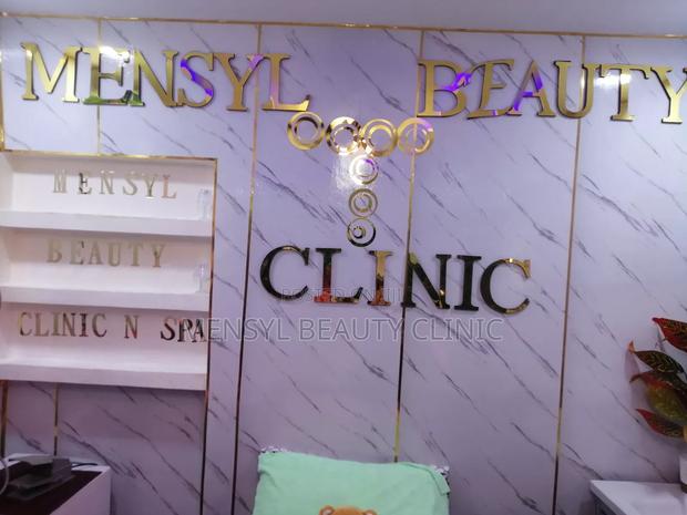 Stretch Marks Removal Therapy at Mensyl Beauty Clinic · Photo 3