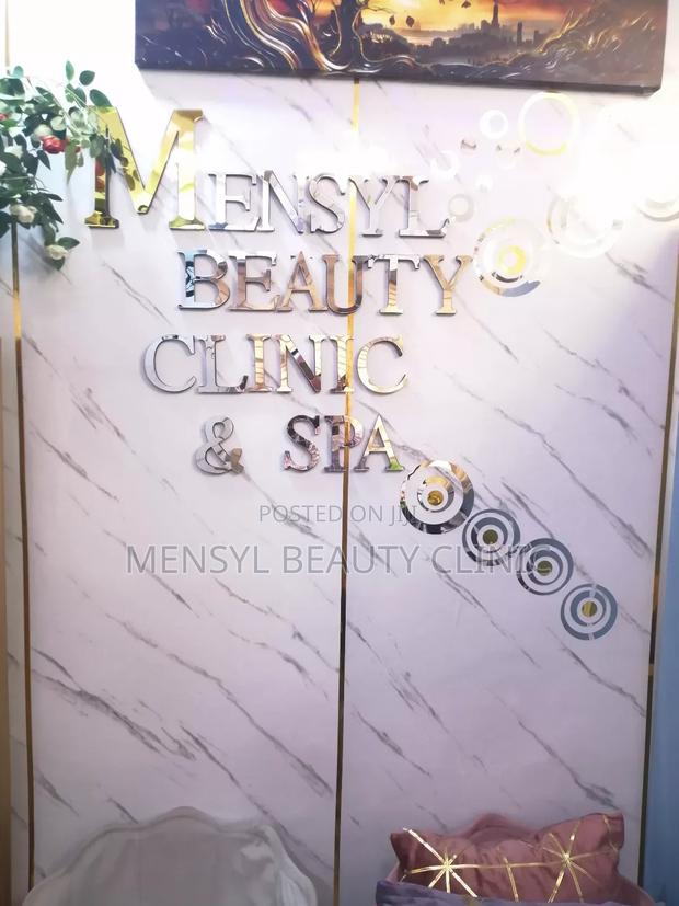 Stretch Marks Removal Therapy at Mensyl Beauty Clinic · Photo 4