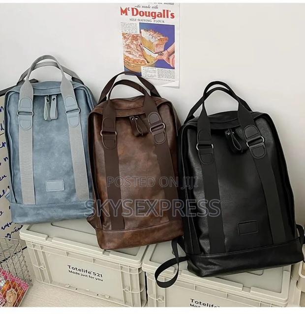 Anti Theft Leather School / Personal Backpack · Photo 2