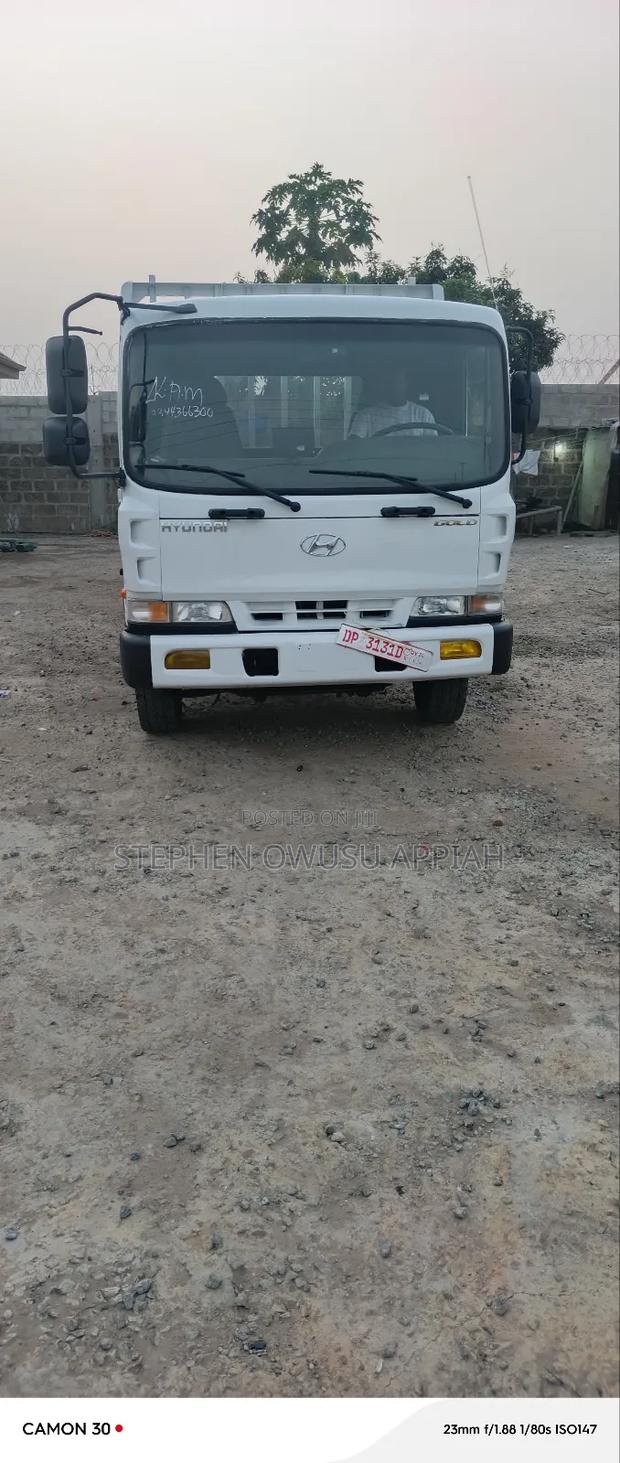 HYUNDA 5 Tons Doubel Axle · Photo 3