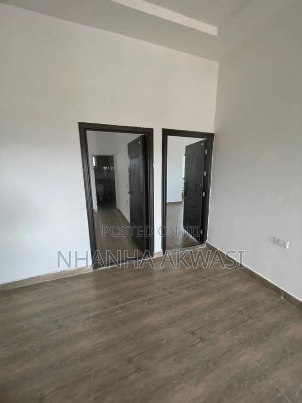 3bdrm Apartment in Lashibi, Tema Metropolitan for rent · Photo 4