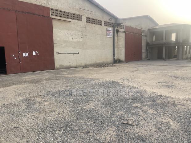 1600sqm Warehouse + Offices at Tema for Sale · Photo 4