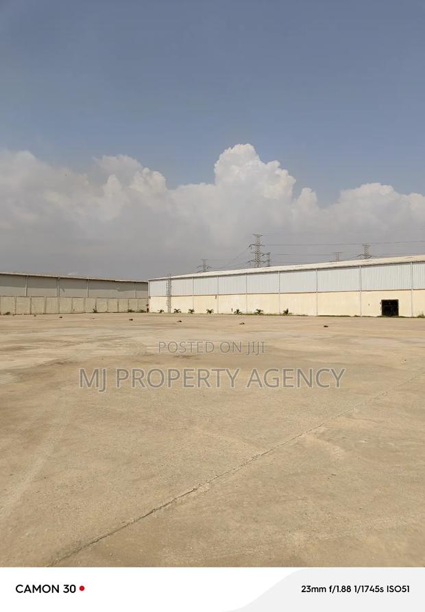 2000 SQM Warehouse · Photo 1