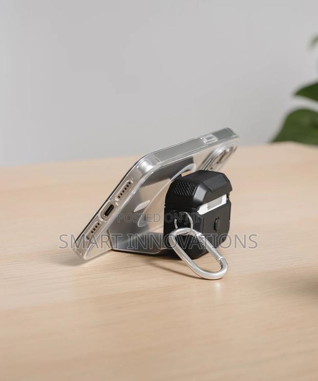 Airpods Pro 2nd/1st Gen Defender Protective Case With Stand · Photo 8