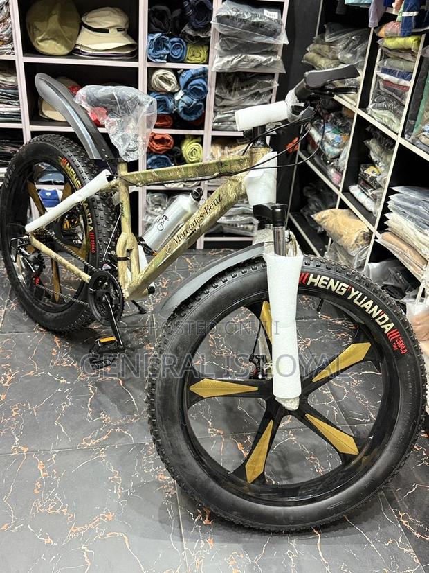New Motorcycle 2022 Gold · Photo 2