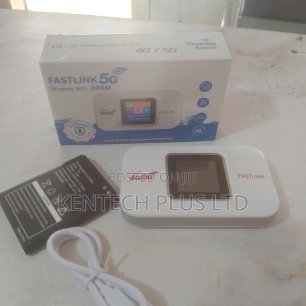 5G Broadband Universal Mifi · Photo 1