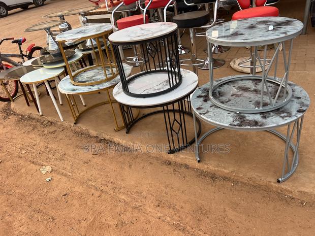 Center and Coffee Tables · Photo 1