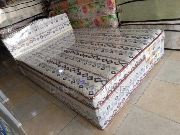 All In 1 Bed Inbuilt/Foam Large Size · Photo 1