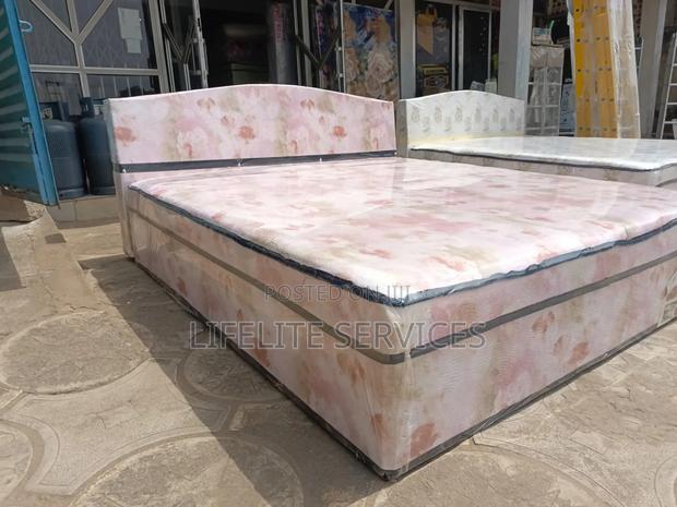 Queen Size Bed Inbuilt Foam Plus Headboard · Photo 1
