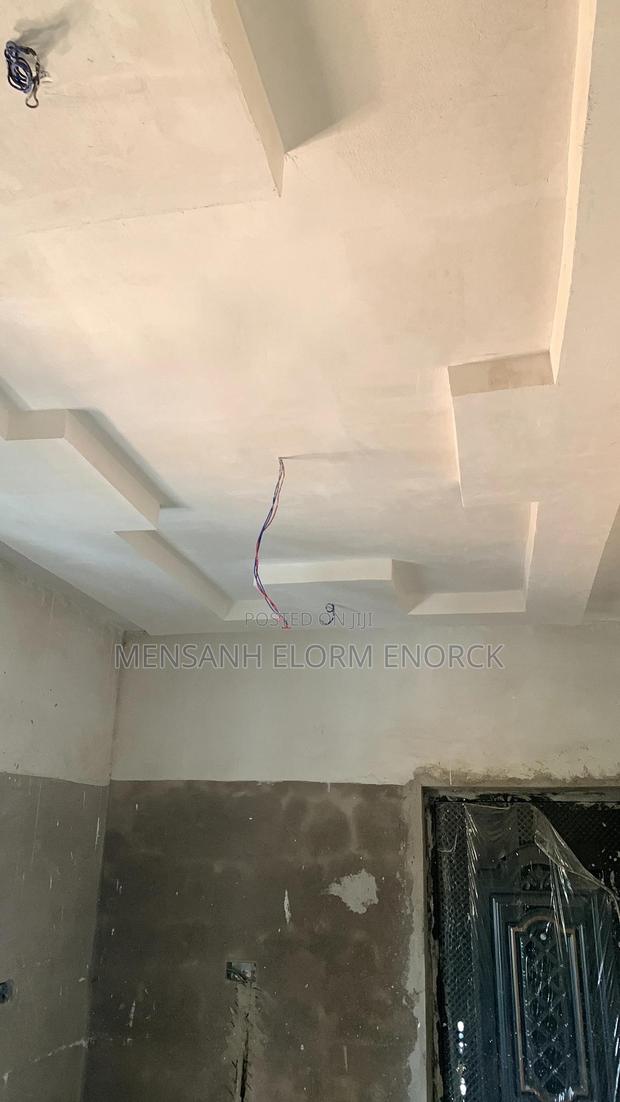 We Are A Good Company Workers Construction.Pop , Tiler , · Photo 8