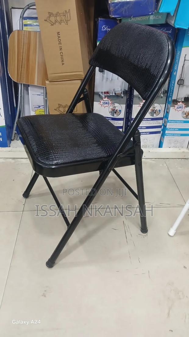 Glass Foldable Table and Chair · Photo 2