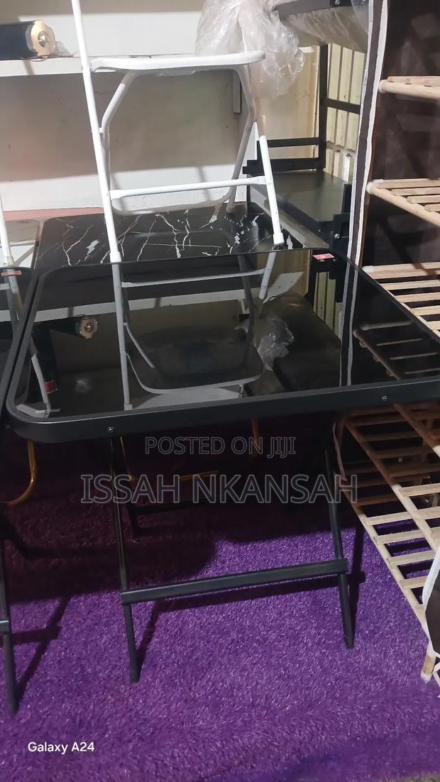 Glass Foldable Table and Chair · Photo 4