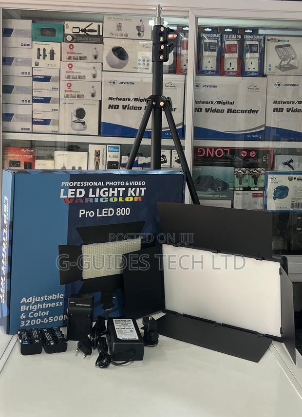Professional Photo and Video Led Light Kit (Pro Led 800) · Photo 1